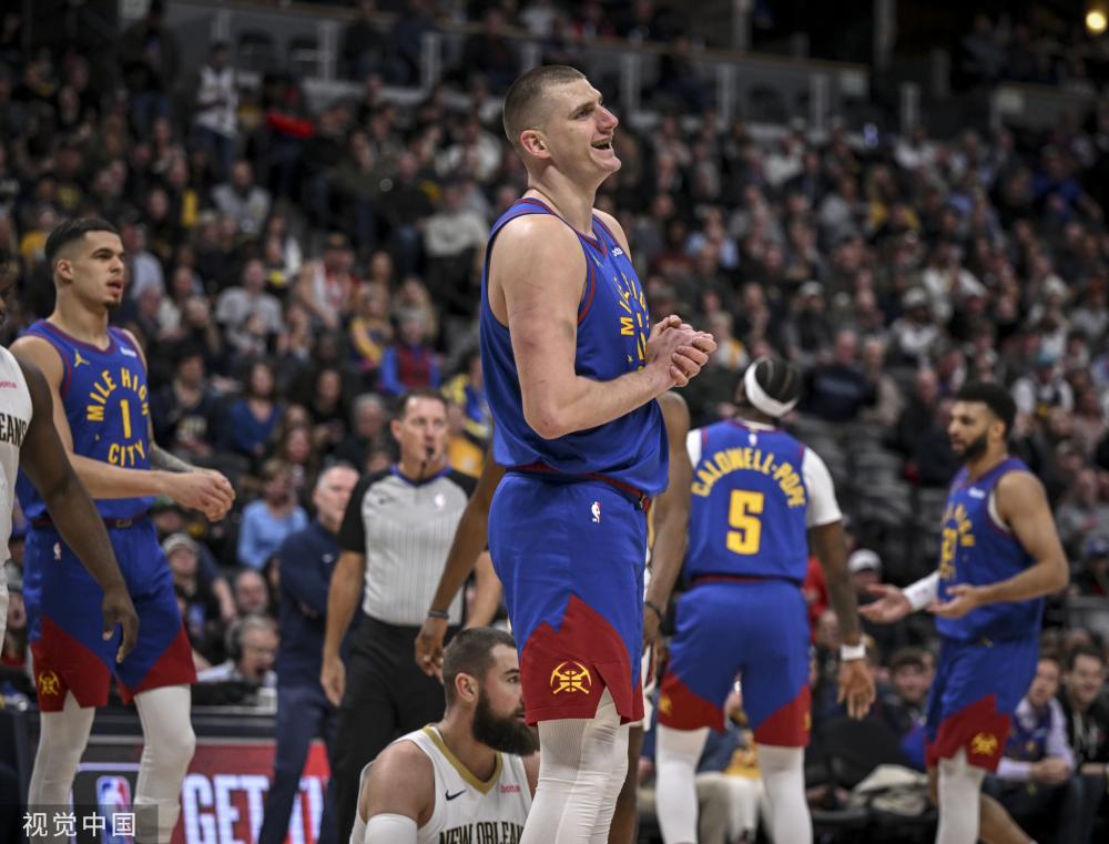 献一场场精 献一场场精