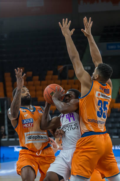 签下萨迪奥 签下萨迪奥